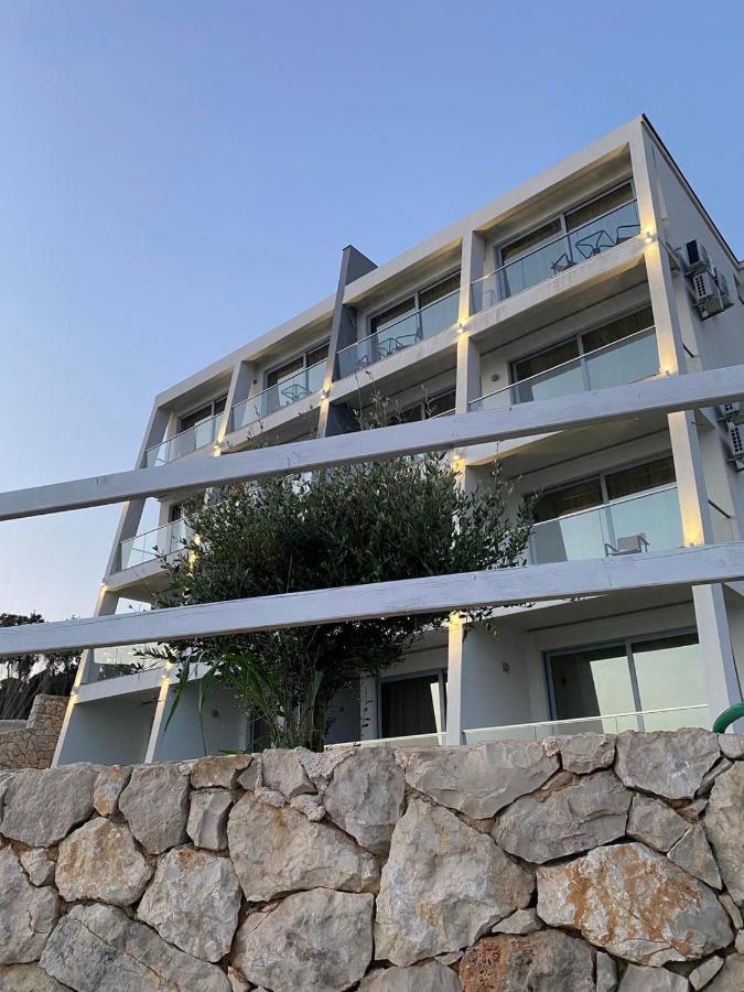 Apartments Komina Utjeha Eksteriør bilde